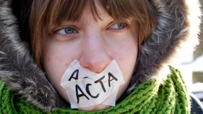 Tausende demonstrieren gegen Acta