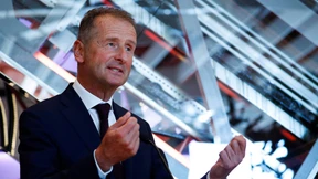 VW-Chef Diess bläst zur Tesla-Jagd