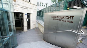 Neonazi-Rapper zu zehn Jahren Haft verurteilt