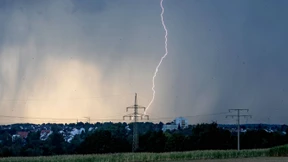 Starkregen und lokale Gewitter erwartet