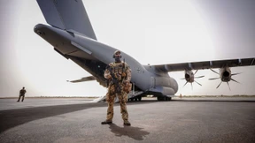 Ausländische Soldaten müssen Flughafen Bamako verlassen