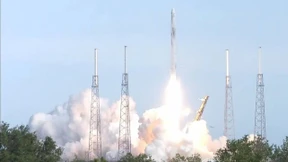 Erste Experimente für „Astro-Alex“ fliegen ins All