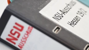 Rückendeckung für Bouffier