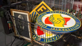 Der Sekretär weiß meistens mehr . . .