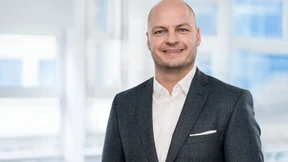 Langweiliger ETF-Sparplan statt Tesla-Aktie