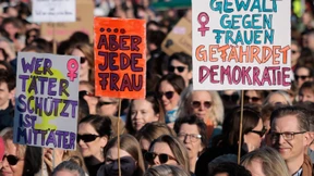 Wie sich Frauen vor digitaler Gewalt schützen können