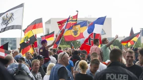 „Merkel-muss-weg“-Demo verliert an Zulauf