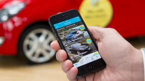 Das Auto teilen mit den Facebook-Freunden