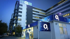 O2 lockt mit 8 Prozent Dividendenrendite
