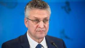 RKI mahnt zu Kontaktvermeidung an Weihnachten