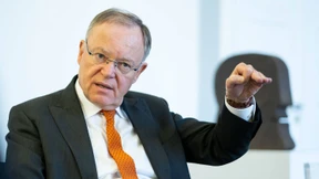 Weil: „Wirtschaftsministerium geht im Schneckentempo voran“