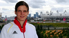 Schwimmerin Schulte trägt deutsche Fahne