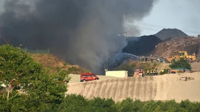 Großbrand erfasst Mülldeponie