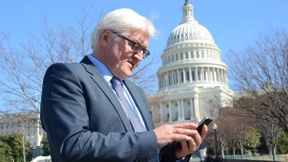 Minister nutzen mehr Einweg-Telefone