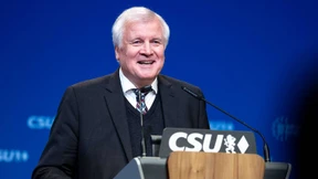 Seehofer traut Union mit Kramp-Karrenbauer 40 Prozent zu
