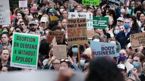 Tausende Menschen demonstrieren in New York