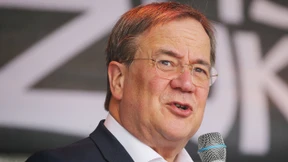 Laschet für Impfvorang: „Müssen auf prekäre Stadtteile reagieren“