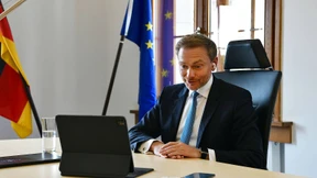 Lindner setzt „Leitplanken“ für eine Ampel
