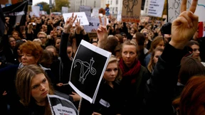 Parlament lehnt Abtreibungsverbot nach Protesten ab