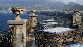 Zwischen Pomp und Peinlichkeit