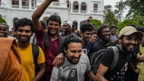 Präsident schickt Rücktrittsbrief per E-Mail