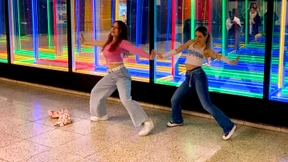 K-Pop im Unendlichkeitssimulator