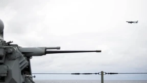 Russisches Aufklärungsflugzeug überfliegt Nato-Schiff