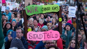 Tausende protestieren gegen Merz’ „Stadtbild“-Aussage