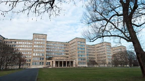 Professur für Holocaustforschung willkommen