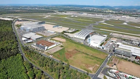 Fraport baut Frachthalle für DHL