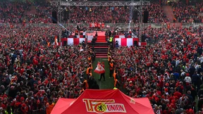 Schiffsparade bei Aufstiegsfeier