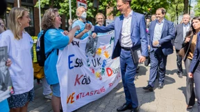 Uniklinik-Beschäftigte demonstrieren für Entlastungstarifvertrag