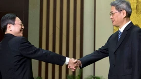 Ein historischer Handschlag