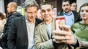 Ausgesetzt auf den Bergen der Herzchen