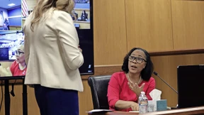 Wer zahlte für die Reisen nach Miami und in die Karibik?