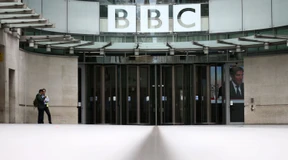 BBC-Moderator soll Teenager Sexfotos abgekauft haben