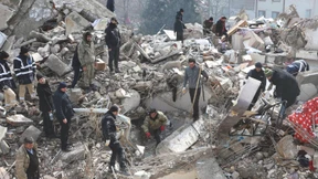 Helfer können Verschüttete in Türkei und Syrien kaum erreichen