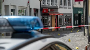 Zwei Festnahmen nach tödlichem Streit auf Kirmes