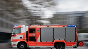 Mann stirbt bei Brand in Frankfurter Wohnhaus