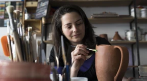 Plötzlich will jeder Keramik bemalen