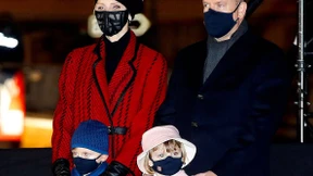 Lies, was in deinem Nacken steht