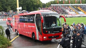 Mannschaftsbus der Bayern in Unfall verwickelt