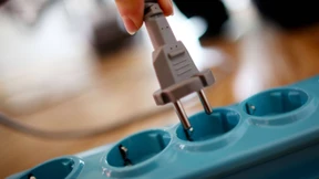 Strom bleibt teuer im Jahr 2018