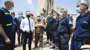 Helft uns, aber gebt nichts unserer Regierung!