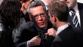 De Maizière greift Amerika an