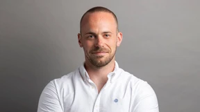 Sweatshirts für ein besseres Leben im Stall