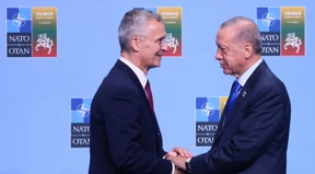 Glücklich über das Ende der „Basarverhandlungen“