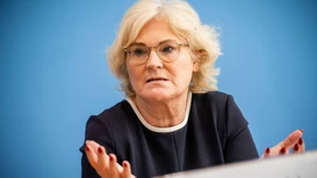 Justizministerin legt Entwurf für Grundgesetzänderung vor