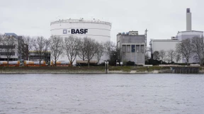 600 Kilogramm Säure fließen in den Rhein