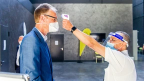 Kritik aus Frankfurter Rathaus an Schließung der Impfzentren